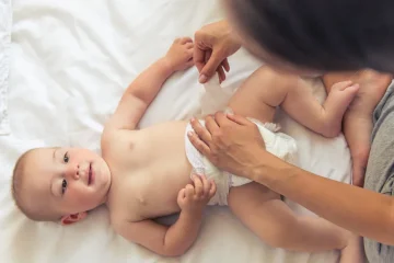 Langkah Tepat Mengatasi Bayi Sembelit agar Kembali Nyaman